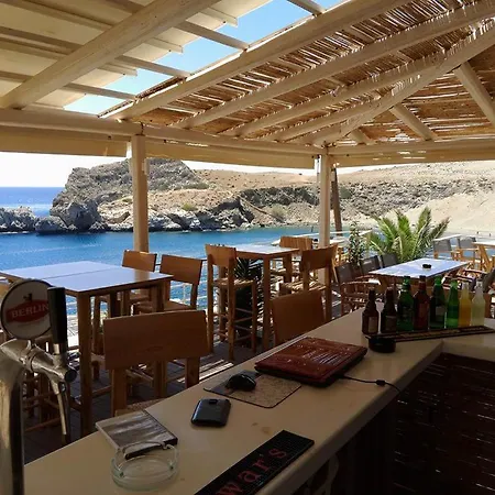 ホテル Agios Pavlos *