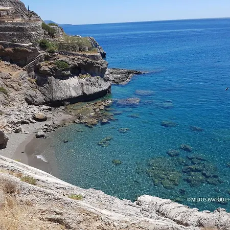 Agios Pavlos ホテル *